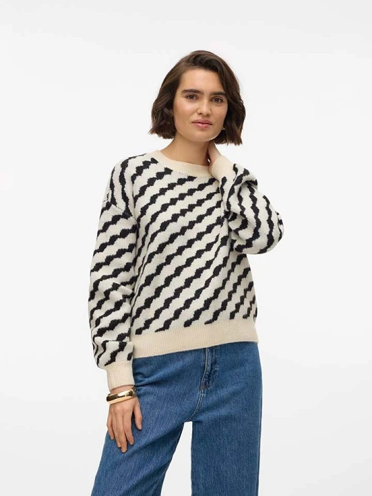 Zdjęcie produktu Vero Moda Sweter w kolorze kremowo-czarnym rozmiar: XS