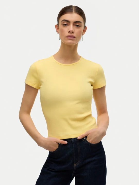Zdjęcie produktu Vero Moda T-Shirt Chloe 10306894 Żółty jasny Tight Fit