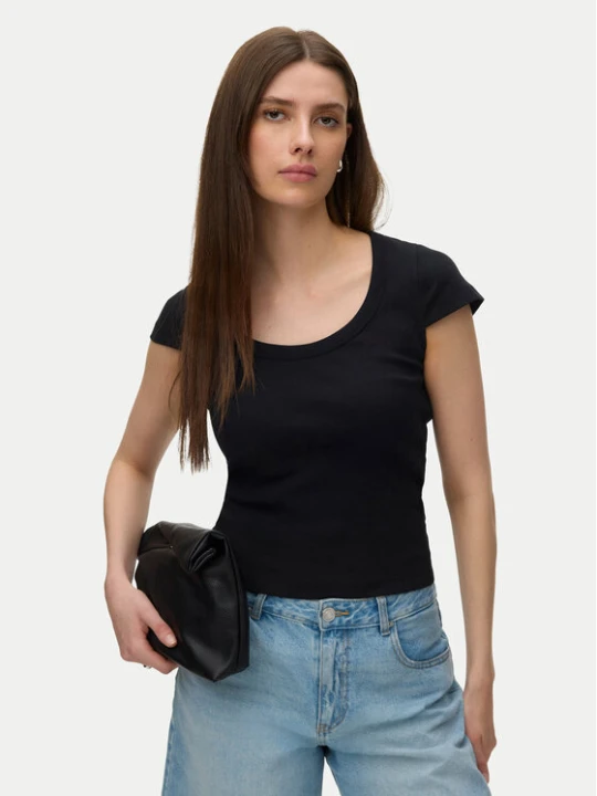 Zdjęcie produktu Vero Moda T-Shirt Chloe 10344953 Czarny Slim Fit
