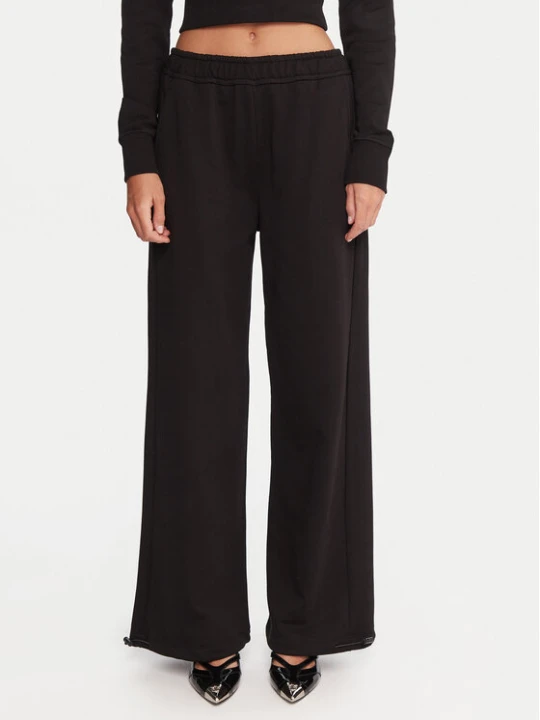 Zdjęcie produktu Versace Jeans Couture Spodnie dresowe 79HAAT05 CF01T Czarny Regular Fit