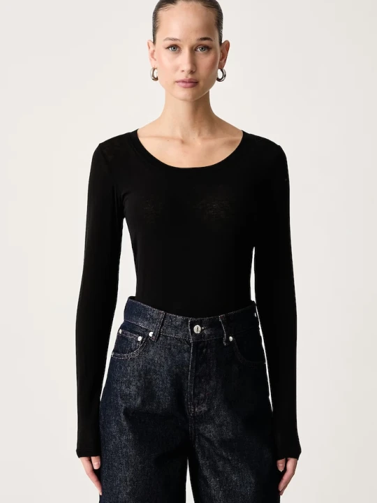 Zdjęcie produktu ViCOLO longsleeve damski z dodatkiem kaszmiru czarny