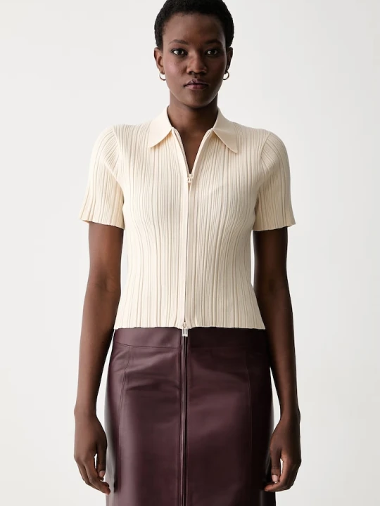 Zdjęcie produktu Victoria Beckham sweter z krótkim rękawem damski z wiskozą beżowy