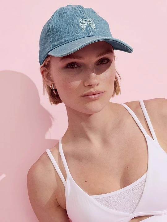 Zdjęcie produktu Victoria's Secret Czapka z daszkiem Niebieski