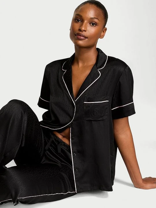 Zdjęcie produktu Victoria's Secret Piżama satynowa błyszcząca z krótkimi rękawami i długimi spodniami Glazed Satin Czarny