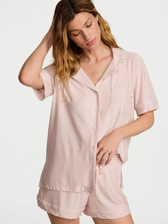 Zdjęcie produktu Victoria' Secret Piżama z modalu z szortami SoSoft Victoria's Secret Złoty
