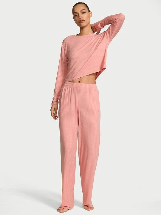 Zdjęcie produktu Victoria's Secret Zestaw z modalu - sweter i spodnie SoSoft Lounge Różowy