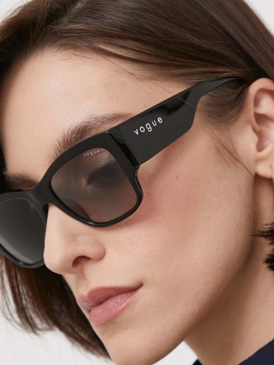 Zdjęcie produktu Vogue okulary przeciwsłoneczne czarny
