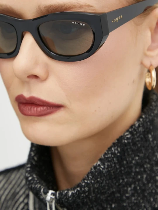 Zdjęcie produktu VOGUE okulary przeciwsłoneczne czarny
