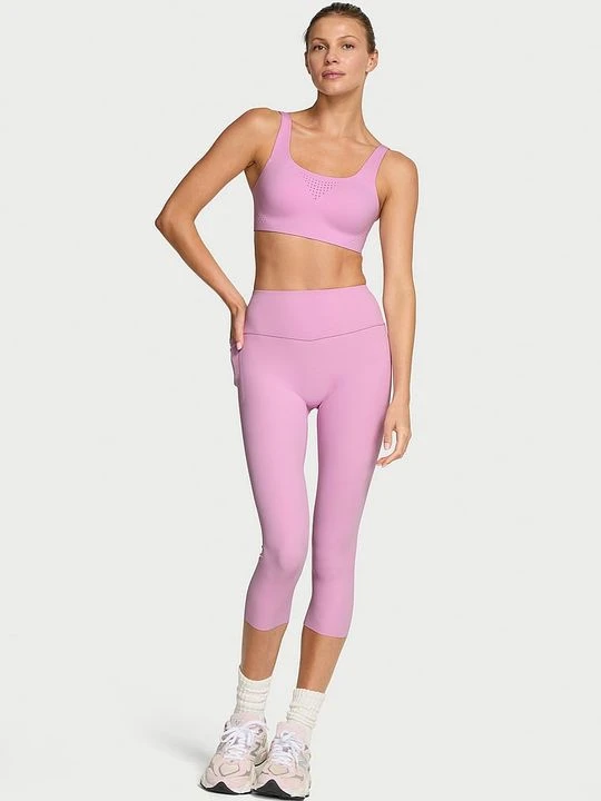 Zdjęcie produktu VSX Legginsy VSX Elevate Capri Victoria's Secret Fioletowy