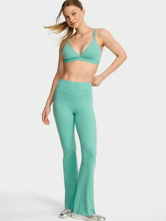 Zdjęcie produktu VSX Legginsy z szerokimi nogawkami VSX Elevate Flare Victoria's Secret Zielony