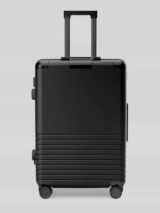 Zdjęcie produktu Walizka podróżna z wodoodpornego materiału model ‘HEATHROW CHECK-IN’ KAPTEN & SON Czarny