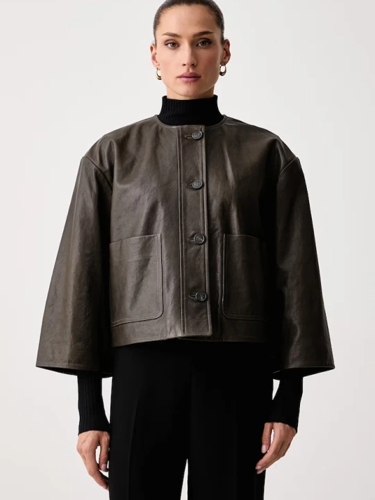 Zdjęcie produktu Weekend Max Mara krótka kurtka damska skórzana WKDCALIGA zielony