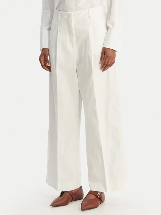 Zdjęcie produktu Weekend Max Mara Spodnie materiałowe Bellico 2615131072 Biały Regular Fit