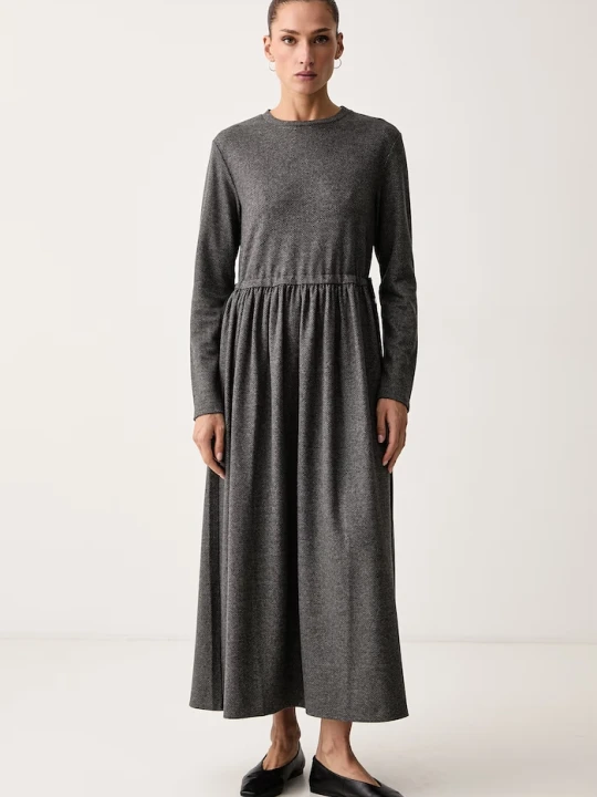 Zdjęcie produktu Weekend Max Mara sukienka z wiskozą WKDVETTURA szary
