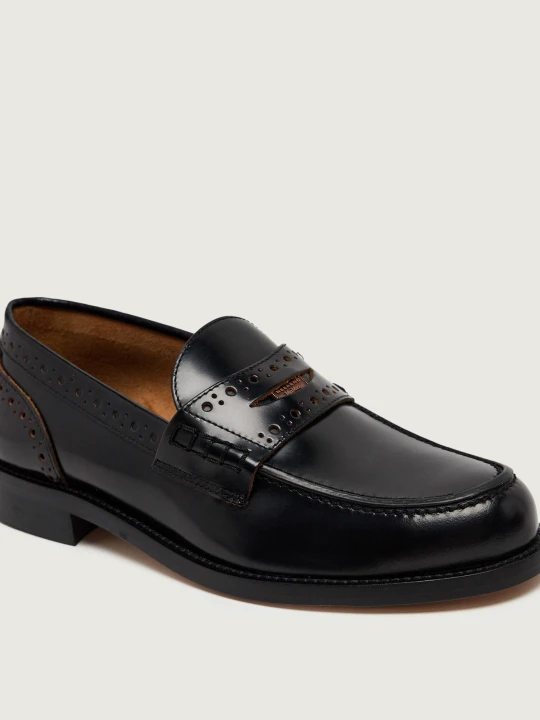 Zdjęcie produktu Weekend MaxMara Skórzane loafersy Wkacolomba czarny