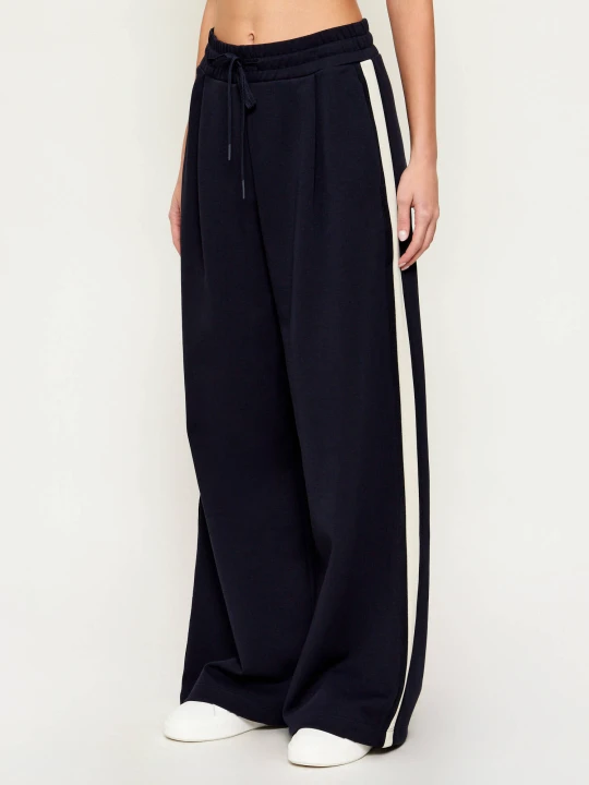 Zdjęcie produktu Weekend MaxMara Spodnie dresowe WKDPERDONI | Loose fit granatowy