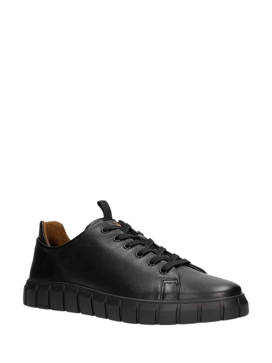 Zdjęcie produktu Wojas Skórzane sneakersy w kolorze czarnym rozmiar: 42