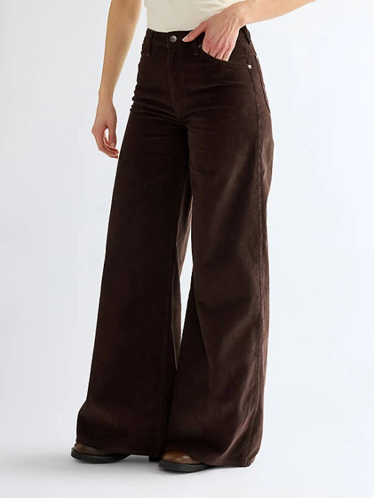 Zdjęcie produktu Wrangler Canyon Loose Corduroy Trousers Chocolate Torte Size 34 x32