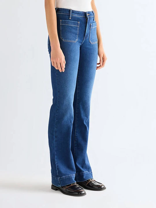 Zdjęcie produktu Wrangler Flare Jean Dark Wash Size 34 x34