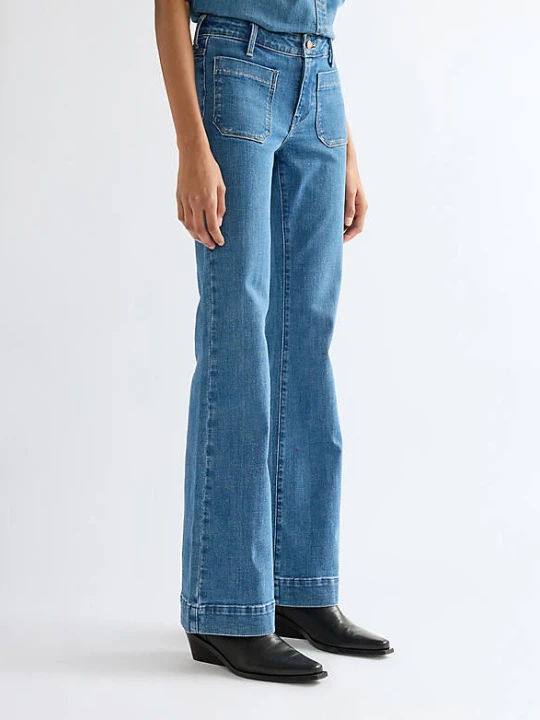 Zdjęcie produktu Wrangler Flare Jean Indigo Rush Size 29 x30