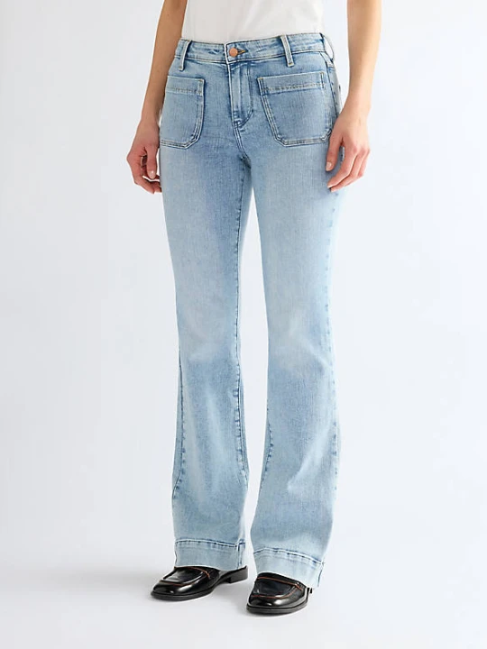 Zdjęcie produktu Wrangler Flare Jean Pale Tides Size 34 x34