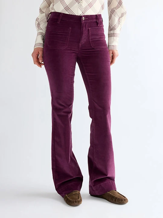Zdjęcie produktu Wrangler Flare Trousers Potent Purple Size 32 x34