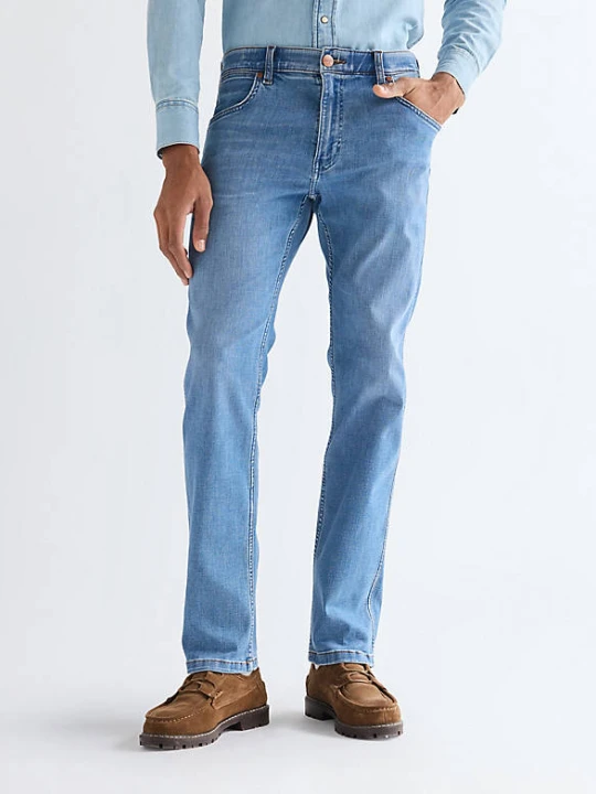 Zdjęcie produktu Wrangler Greensboro Straight High Stretch Jean Tobacco Ice Size 46 x34