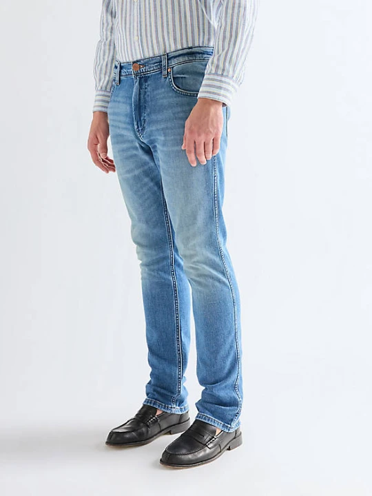 Zdjęcie produktu Wrangler Greensboro Straight Toughlite Low Stretch Jean Harbor Blue Size 46 x34
