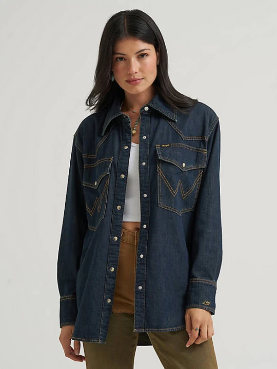 Zdjęcie produktu Wrangler Lainey Wilson x Wrangler Boyfriend Shirt Sandrider