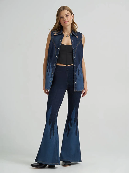 Zdjęcie produktu Wrangler Lainey Wilson x Wrangler Flame Pull On Flare Jean Rinse Size 31 x32