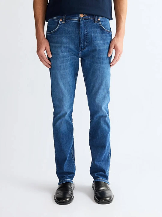 Zdjęcie produktu Wrangler Larston Slim Tapered High Stretch Jean Dandelion Summer Size 29 x30