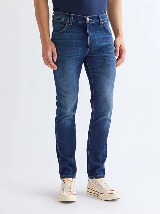 Zdjęcie produktu Wrangler Larston Slim Tapered Low Stretch Jean Fog Size 40 x34