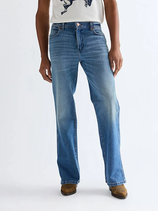Zdjęcie produktu Wrangler Loose Boot Toughlite Jean Harbor Blue Size 38 x34