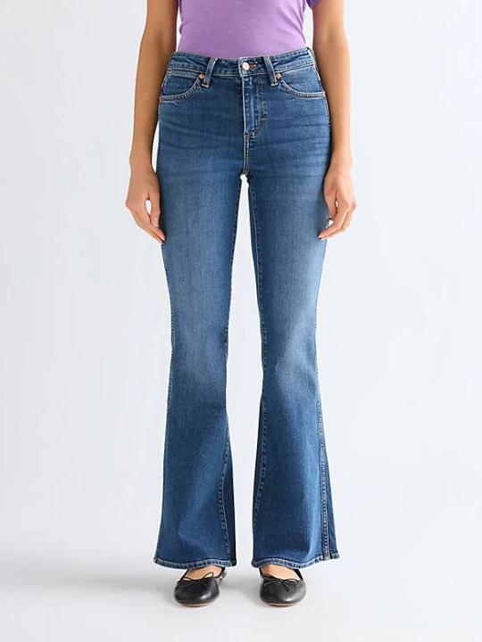 Zdjęcie produktu Wrangler Montana Flare Jean Yosemite Size 33 x34