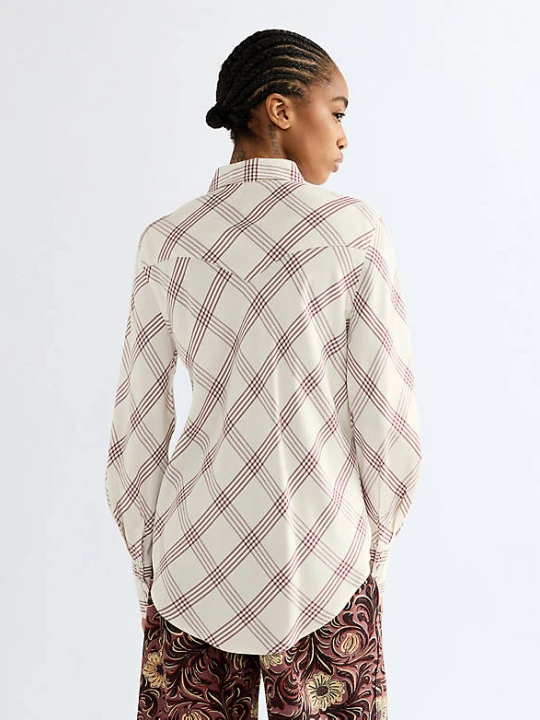 Zdjęcie produktu Wrangler Regular Drama Collar Shirt Bylthe