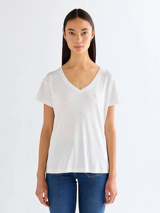 Zdjęcie produktu Wrangler Regular Easy V Neck Tee Bright White