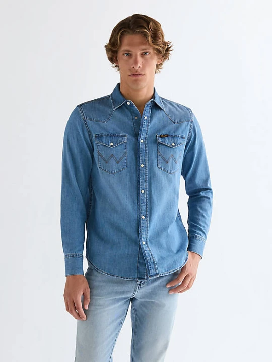 Zdjęcie produktu Wrangler Regular Western Shirt Mid Light Wash
