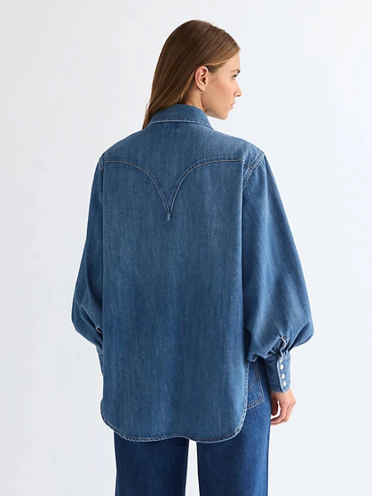 Zdjęcie produktu Wrangler Relaxed Lightweight Exaggerated Western Shirt Court Classic