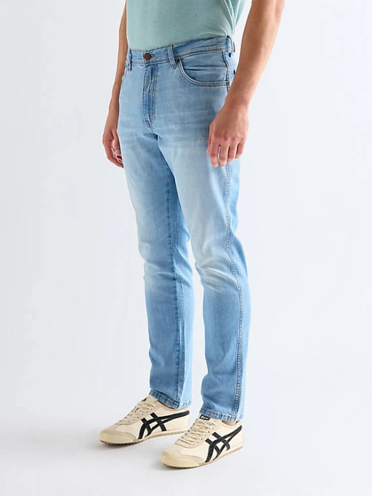 Zdjęcie produktu Wrangler Texas Slim Lightweight Low Stretch Jean Light Wash Size 42 x32