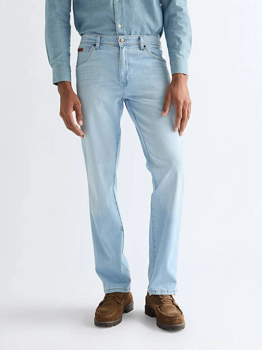 Zdjęcie produktu Wrangler Texas Straight Lightweight Low Stretch Jean Bleach Size 42 x34