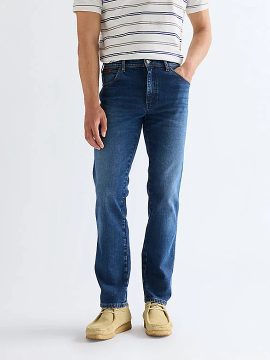 Zdjęcie produktu Wrangler Texas Straight Low Stretch Jean Cardinal Size 42 x34