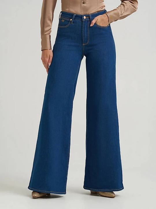 Zdjęcie produktu Wrangler Wrangler x Lainey Wilson Cheeky Wide Leg Jean Wrangler Blue Size 32 x32