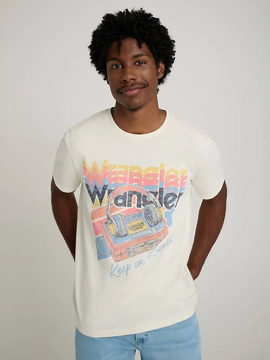 Zdjęcie produktu Wrangler Wrangler® X Stranger Things ™ Keep On Runnin Tee Marshmallow