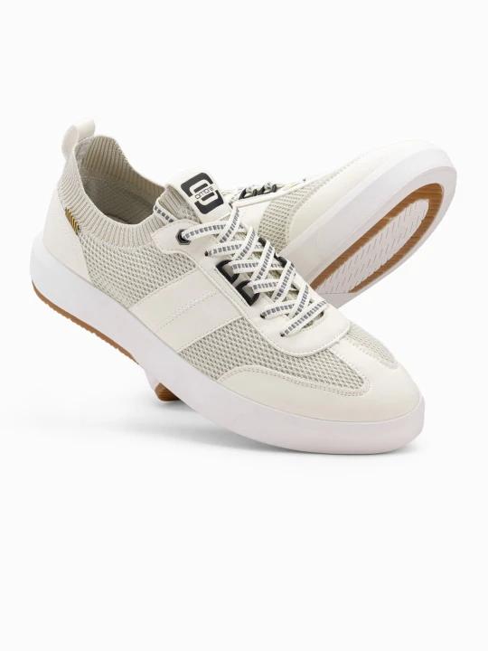 Zdjęcie produktu Wsuwane męskie sneakersy ze strukturalnego materiału – kremowe V1 Ombre Clothing kremowy