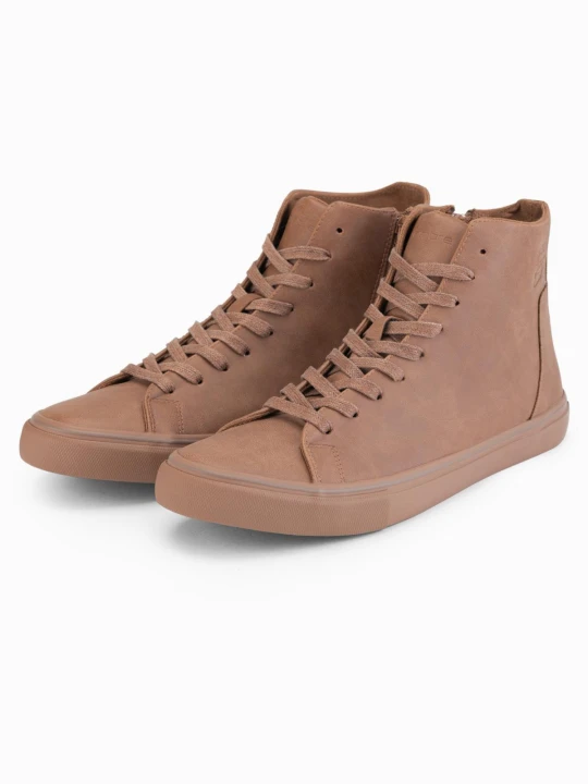 Zdjęcie produktu Wysokie męskie trampki z matową fakturą i wytłaczanym logo – jasnobrązowe V3 - Rozmiar: 43 Ombre Clothing jasnobrązowy
