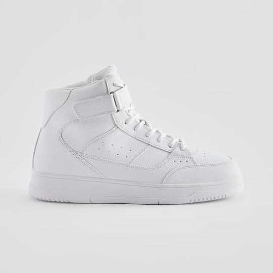 Zdjęcie produktu Wysokie sneakersy za kostkę białe House