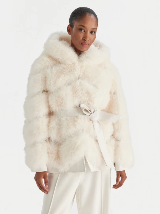 Zdjęcie produktu YES LONDON Futro LC / 2077 Kremowy Regular Fit