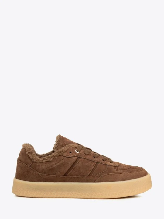 Zdjęcie produktu Zamszowe sneakersy z futrzanym wnętrzem brązowe Wittchen