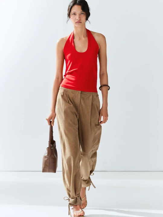 Zdjęcie produktu Zamszowe Spodnie Skórzane Z Wiązanym Dołem - Zielony - - Massimo Dutti - Female