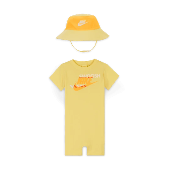 Zdjęcie produktu Zestaw rampers i kapelusz dla niemowląt Nike PE (0–9 M) - Żółty